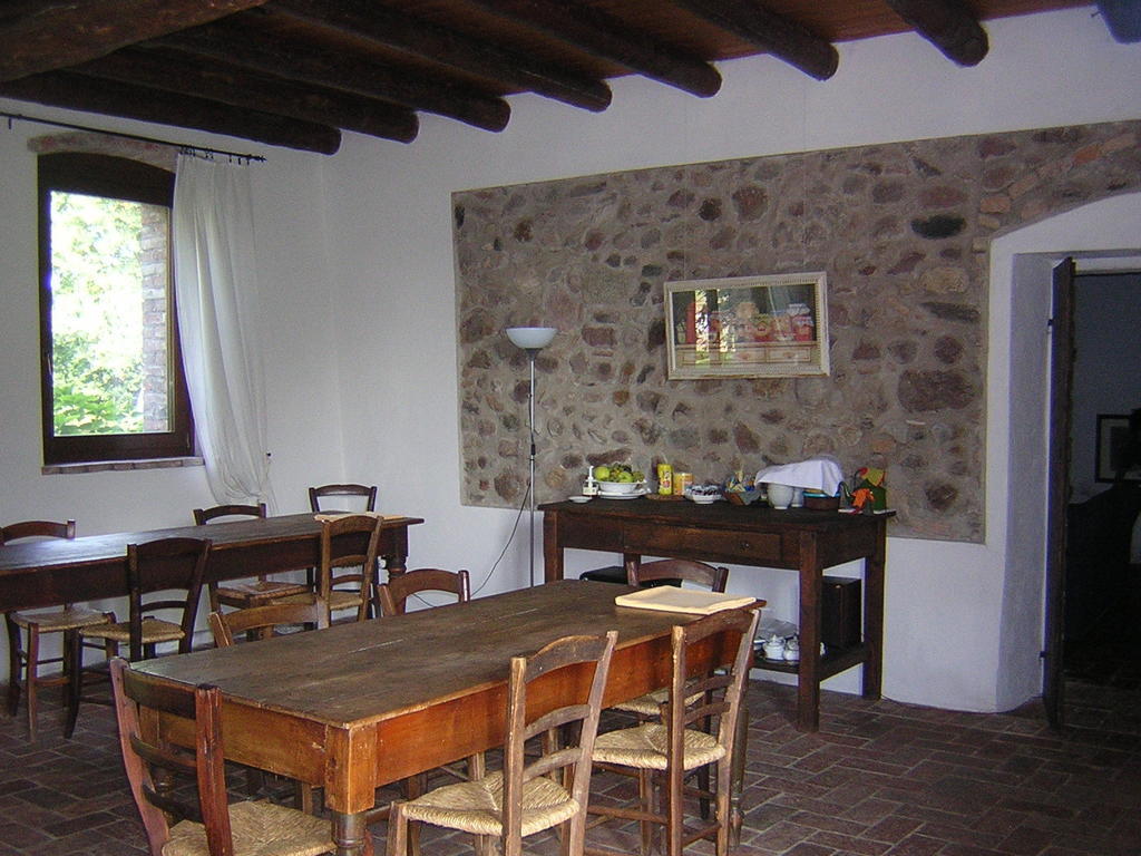 Agriturismo Trebisonda Country Resort Monzambano Bagian luar foto