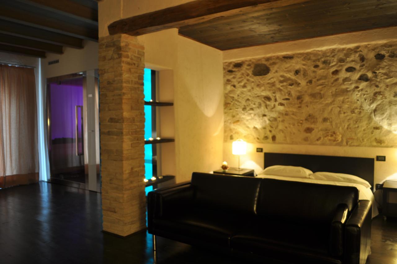 Agriturismo Trebisonda Country Resort Monzambano Bagian luar foto